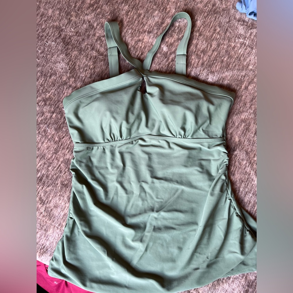 WOMANS 2 PIECE TANKINI